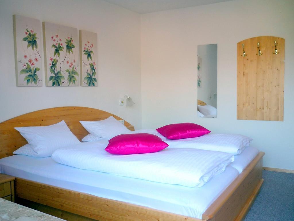 Gastehaus Hosp Apartment Obsteig Room photo